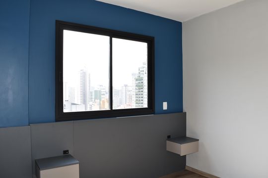 Quarto de kitnet/studio à venda com 2 quartos, 34m² em Centro, Curitiba