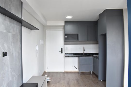 Kitnet/Studio à venda com 2 quartos, 34m² em Centro, Curitiba