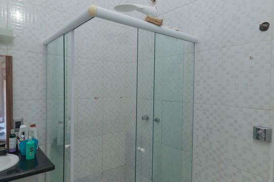 Banheiro Suíte de casa de condomínio à venda com 3 quartos, 130m² em Recanto Quarto Centenario, Jundiaí