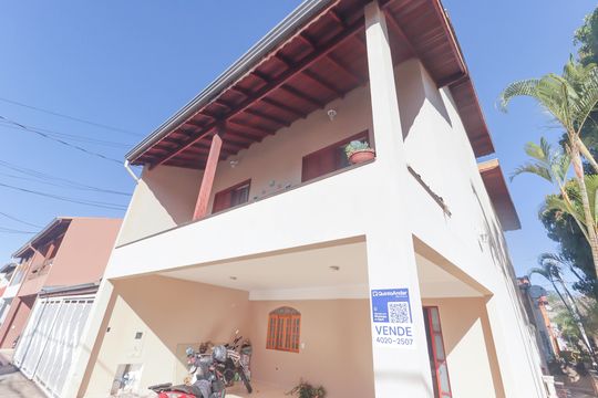 Fachada de casa de condomínio à venda com 3 quartos, 130m² em Recanto Quarto Centenario, Jundiaí
