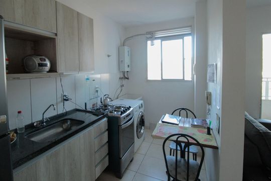 Cozinha de apartamento à venda com 2 quartos, 55m² em Morro Santana, Porto Alegre