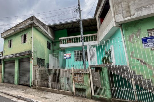 Fachada de casa para alugar com 2 quartos, 62m² em Vila Penteado, São Paulo