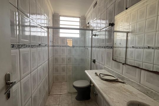 Banheiro de apartamento à venda com 2 quartos, 68m² em Vila Andrade Neves, Campinas