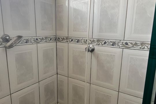 Banheiro de apartamento à venda com 2 quartos, 68m² em Vila Andrade Neves, Campinas
