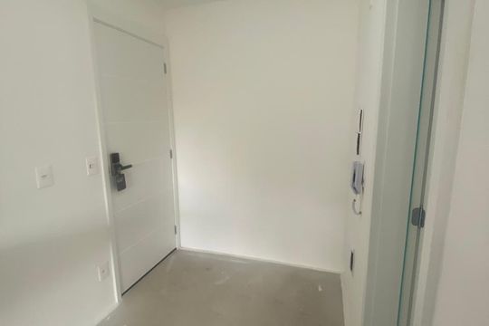 Entrada de apartamento à venda com 1 quarto, 28m² em Vila Clementino, São Paulo