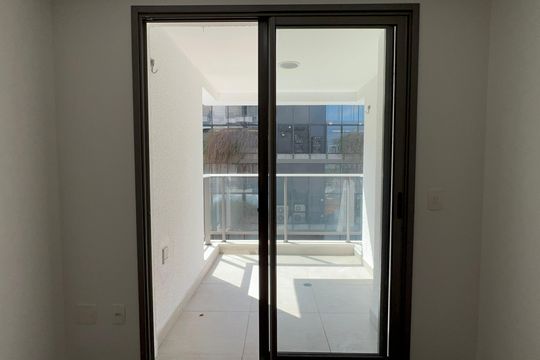 Varanda de apartamento à venda com 2 quartos, 56m² em Vila Madalena, São Paulo