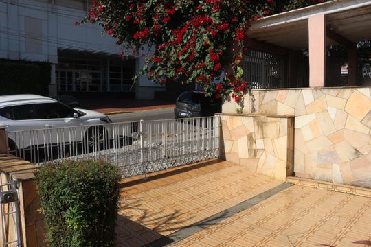 Garagem de casa à venda com 4 quartos, 350m² em Barcelona, São Caetano do Sul