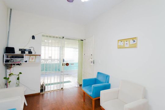 Sala 1 de casa à venda com 4 quartos, 127m² em Jardim Santa Francisca, Guarulhos