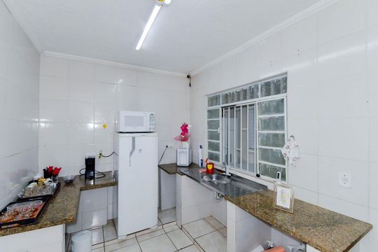 Cozinha de casa à venda com 4 quartos, 127m² em Jardim Santa Francisca, Guarulhos