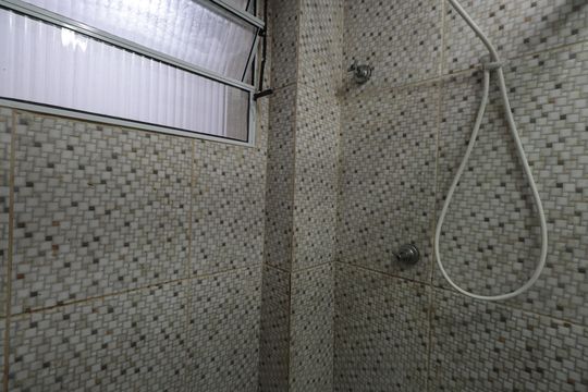 Banheiro Social de apartamento para alugar com 2 quartos, 42m² em Chácara Califórnia, São Paulo