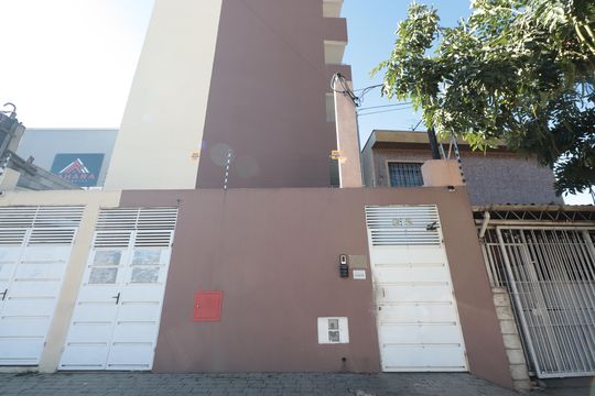 Fachada de apartamento para alugar com 2 quartos, 42m² em Chácara Califórnia, São Paulo