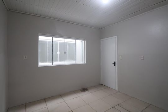 Quarto 1 de casa à venda com 2 quartos, 80m² em Harmonia, Canoas
