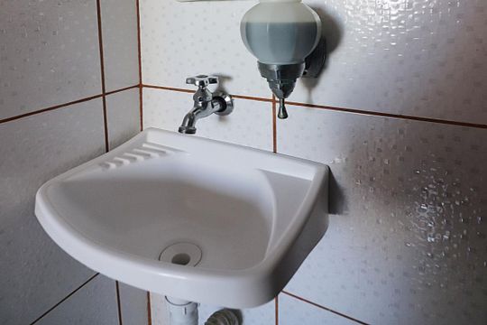 Banheiro de Serviço de casa à venda com 3 quartos, 145m² em Dos Casa, São Bernardo do Campo