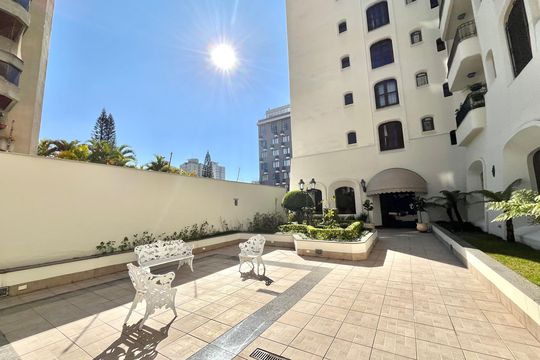 Área comum de apartamento à venda com 3 quartos, 225m² em Vila Clementino, São Paulo