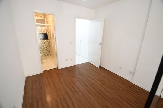 Sala de kitnet/studio à venda com 1 quarto, 32m² em Centro, Campinas