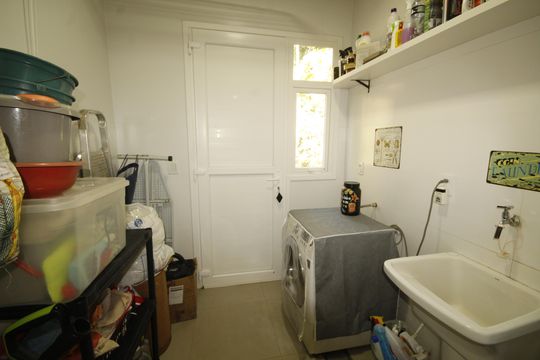Área de Serviço de casa de condomínio à venda com 4 quartos, 961m² em Jardim Petropolis, Nova Lima