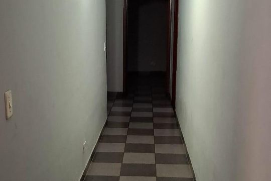 Corredor de casa para alugar com 3 quartos, 150m² em Loteamento Joao Batista Juliao, Guarujá