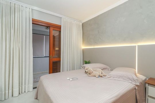 Quarto 2 de apartamento à venda com 4 quartos, 228m² em Jardim Itu, Porto Alegre