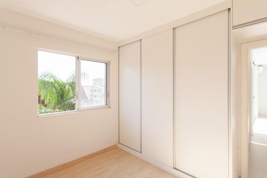 Suíte de apartamento para alugar com 3 quartos, 74m² em Santa Amelia, Belo Horizonte