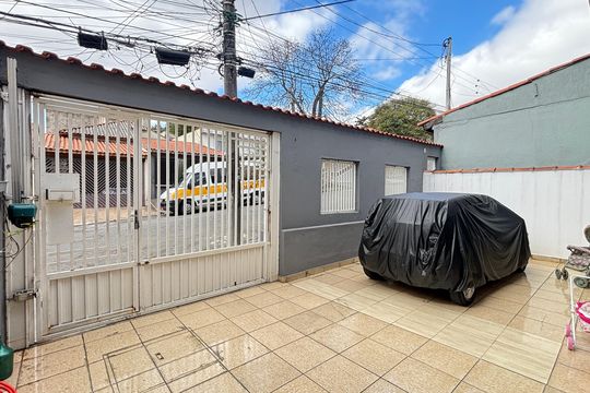 Garagem de casa para alugar com 4 quartos, 209m² em Parque Erasmo Assunção, Santo André
