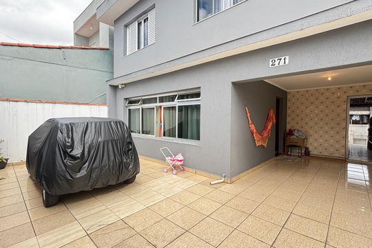 Garagem de casa para alugar com 4 quartos, 209m² em Parque Erasmo Assunção, Santo André