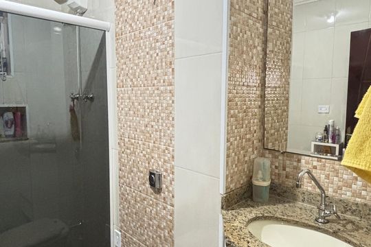 Banheiro Social de casa para alugar com 4 quartos, 209m² em Parque Erasmo Assunção, Santo André