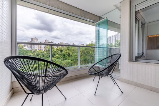 Varanda de apartamento à venda com 1 quarto, 54m² em Petrópolis, Porto Alegre