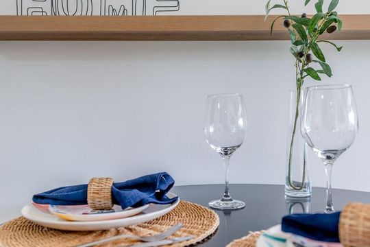 Detalhe Sala de apartamento à venda com 1 quarto, 54m² em Petrópolis, Porto Alegre