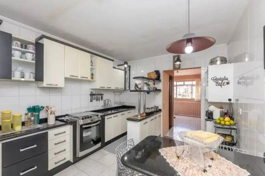 Cozinha de casa para alugar com 3 quartos, 300m² em Vila Nina, São Paulo