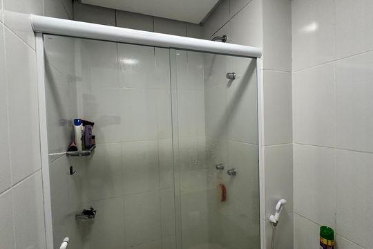 Banheiro social de apartamento à venda com 3 quartos, 181m² em Recreio dos Bandeirantes, Rio de Janeiro