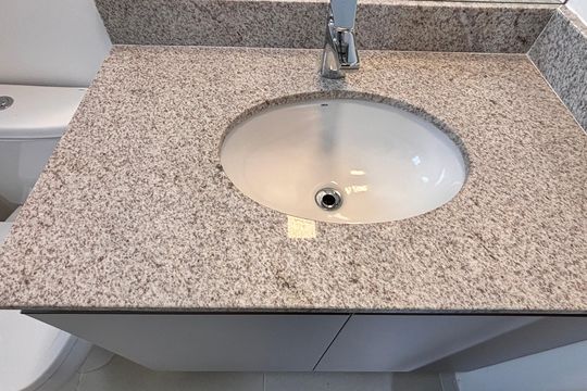 Banheiro da Suíte de apartamento para alugar com 1 quarto, 42m² em Planalto Paulista, São Paulo
