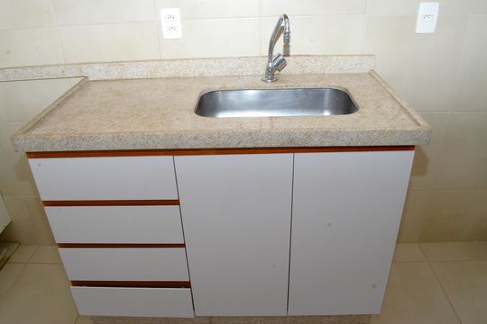 Cozinha de apartamento à venda com 2 quartos, 60m² em Nova Vista, Belo Horizonte