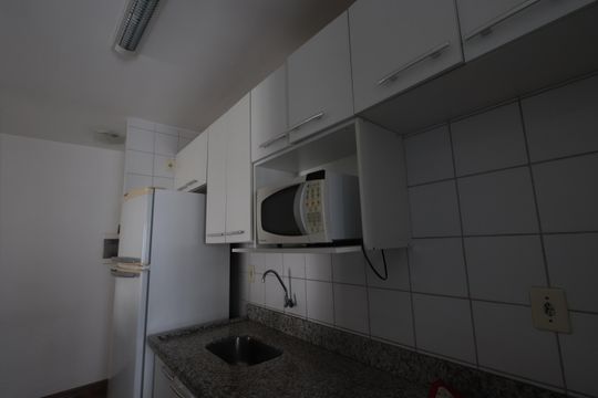 Cozinha de apartamento para alugar com 2 quartos, 50m² em Vila Antonieta, São Paulo