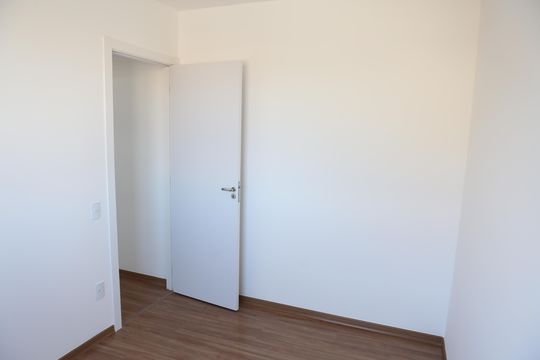 Quarto 2 de apartamento para alugar com 2 quartos, 47m² em Novo Riacho, Contagem