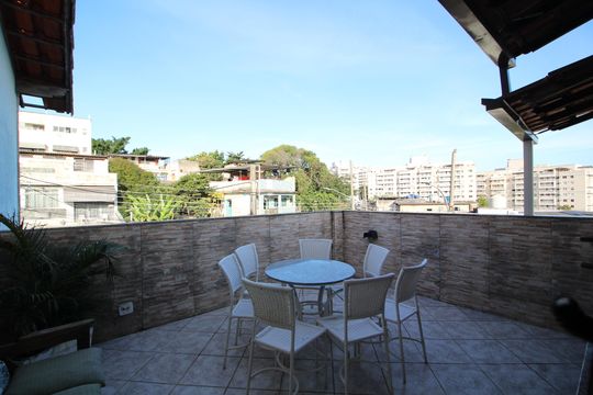 Terraço de casa à venda com 3 quartos, 135m² em Taquara, Rio de Janeiro