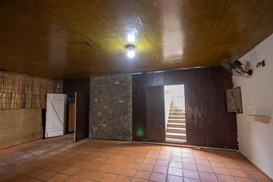Garagem de casa à venda com 3 quartos, 246m² em Tucuruvi, São Paulo