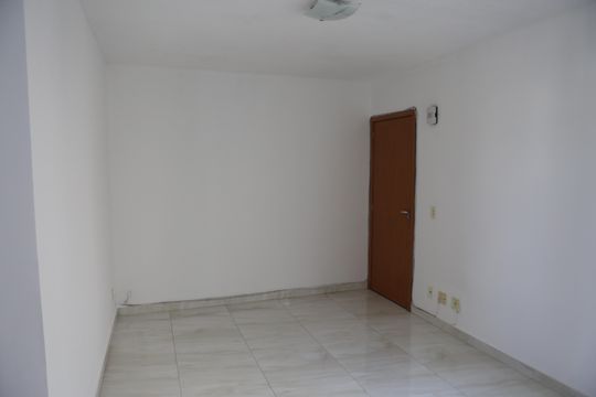 Sala de apartamento para alugar com 2 quartos, 46m² em Califórnia, Contagem