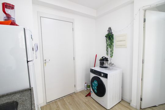 Cozinha de apartamento para alugar com 1 quarto, 24m² em Vila Butantã, São Paulo