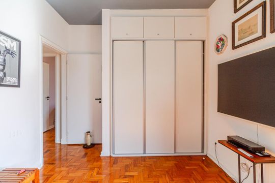 Quarto 1 de apartamento para alugar com 3 quartos, 130m² em Vila Mariana, São Paulo