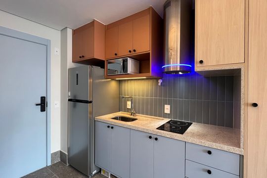 Cozinha de kitnet/studio à venda com 1 quarto, 28m² em Cerqueira César, São Paulo