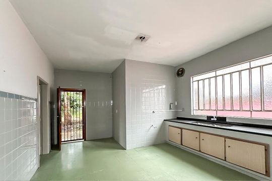 Cozinha de casa para alugar com 2 quartos, 74m² em Centro, São Leopoldo