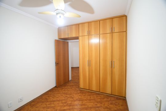 Quarto 1 de apartamento à venda com 3 quartos, 150m² em Centro, Campinas