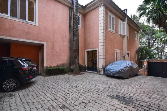 Garagem de casa à venda com 5 quartos, 715m² em Morumbi, São Paulo