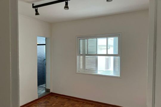 Casa à venda com 3 quartos, 160m² em Vila Elvira, São Paulo