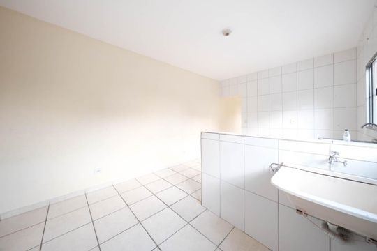 Cozinha de casa para alugar com 1 quarto, 100m² em Parque Cisper, São Paulo