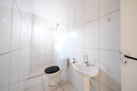 Banheiro de casa para alugar com 1 quarto, 100m² em Parque Cisper, São Paulo