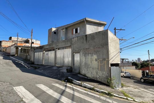 Fachada de casa à venda com 4 quartos, 280m² em Vila Matilde, São Paulo