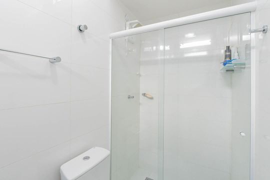 Banheiro da Suíte de casa para alugar com 2 quartos, 80m² em Vila Nair, São Paulo