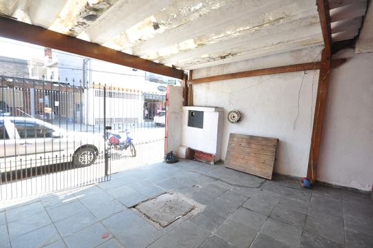 Garagem de casa à venda com 3 quartos, 105m² em Jardim Brasil, São Paulo