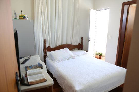 Suite  de apartamento à venda com 3 quartos, 86m² em Santa Cruz Industrial, Contagem